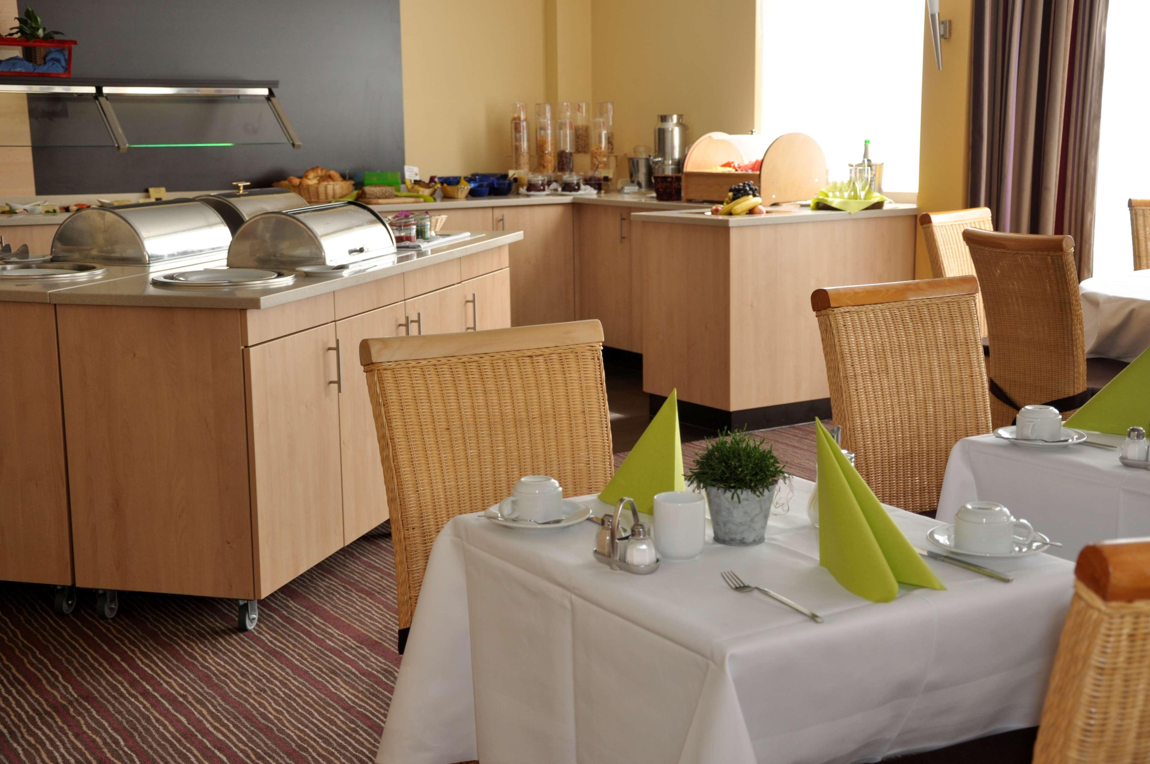 Best Western Hotel Prisma นอยมึนสเตอร์ ภายนอก รูปภาพ