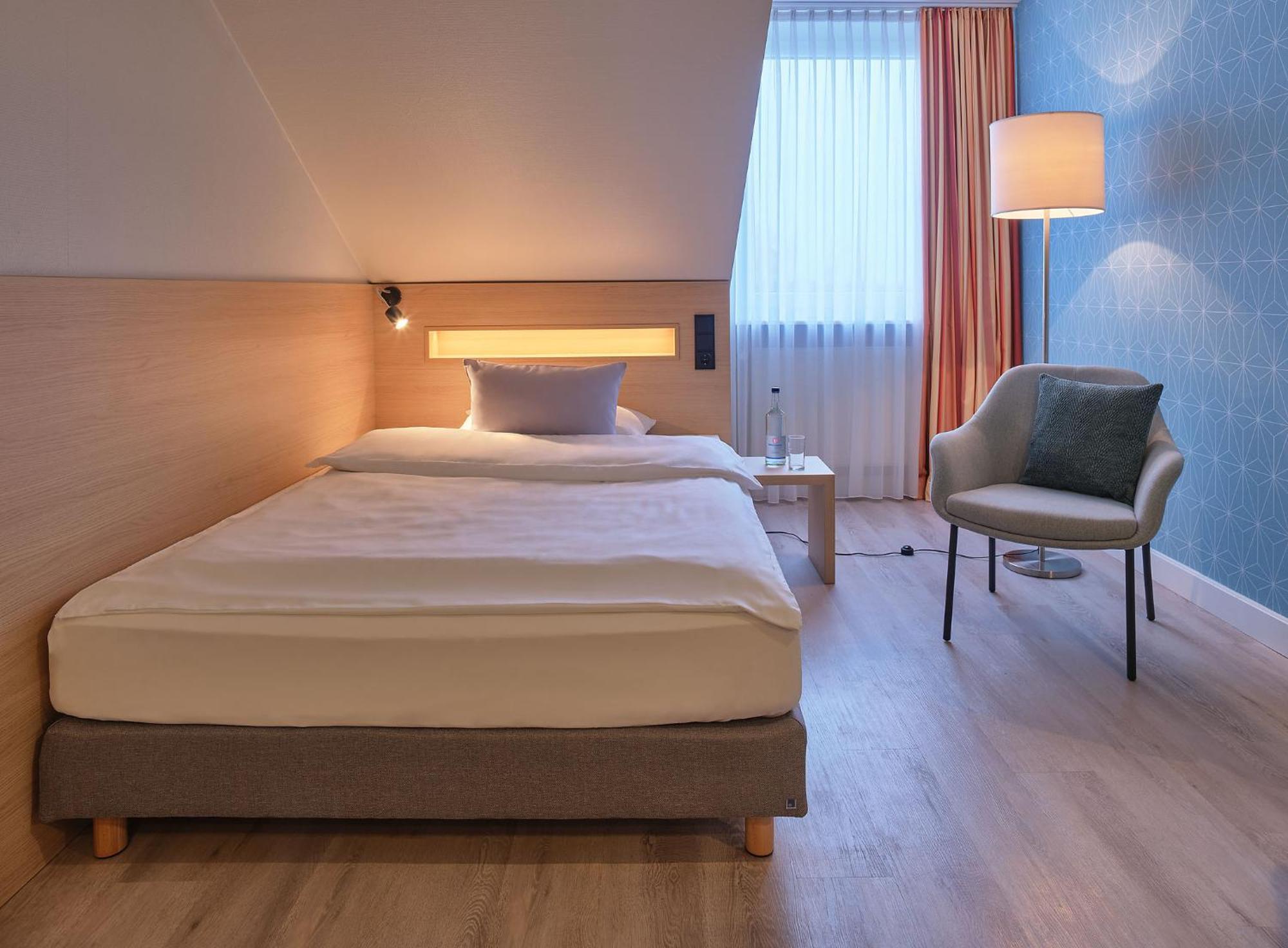 Best Western Hotel Prisma นอยมึนสเตอร์ ภายนอก รูปภาพ