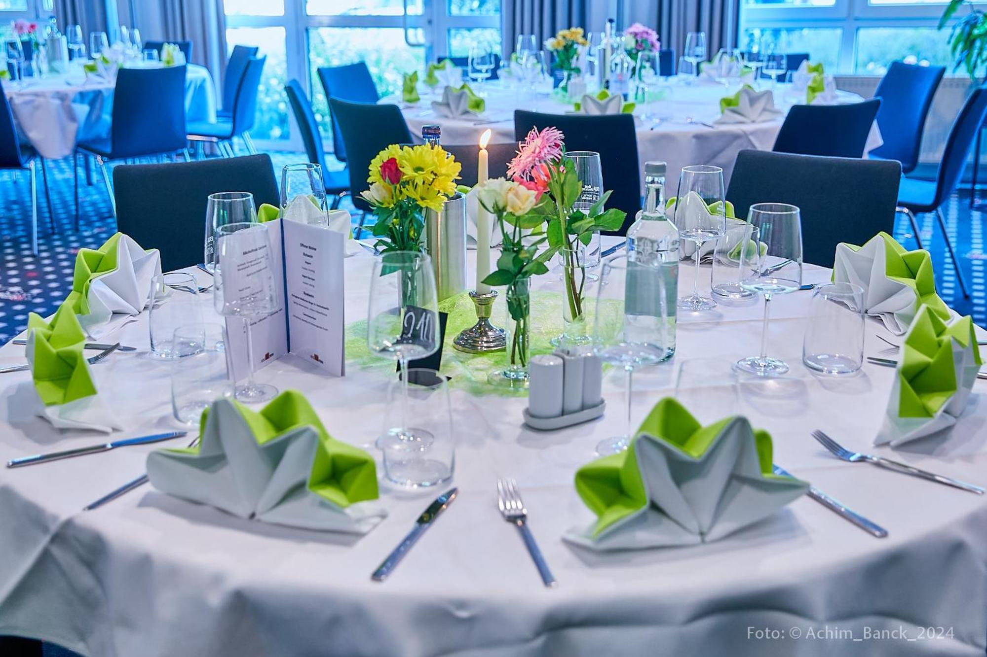 Best Western Hotel Prisma นอยมึนสเตอร์ ภายนอก รูปภาพ