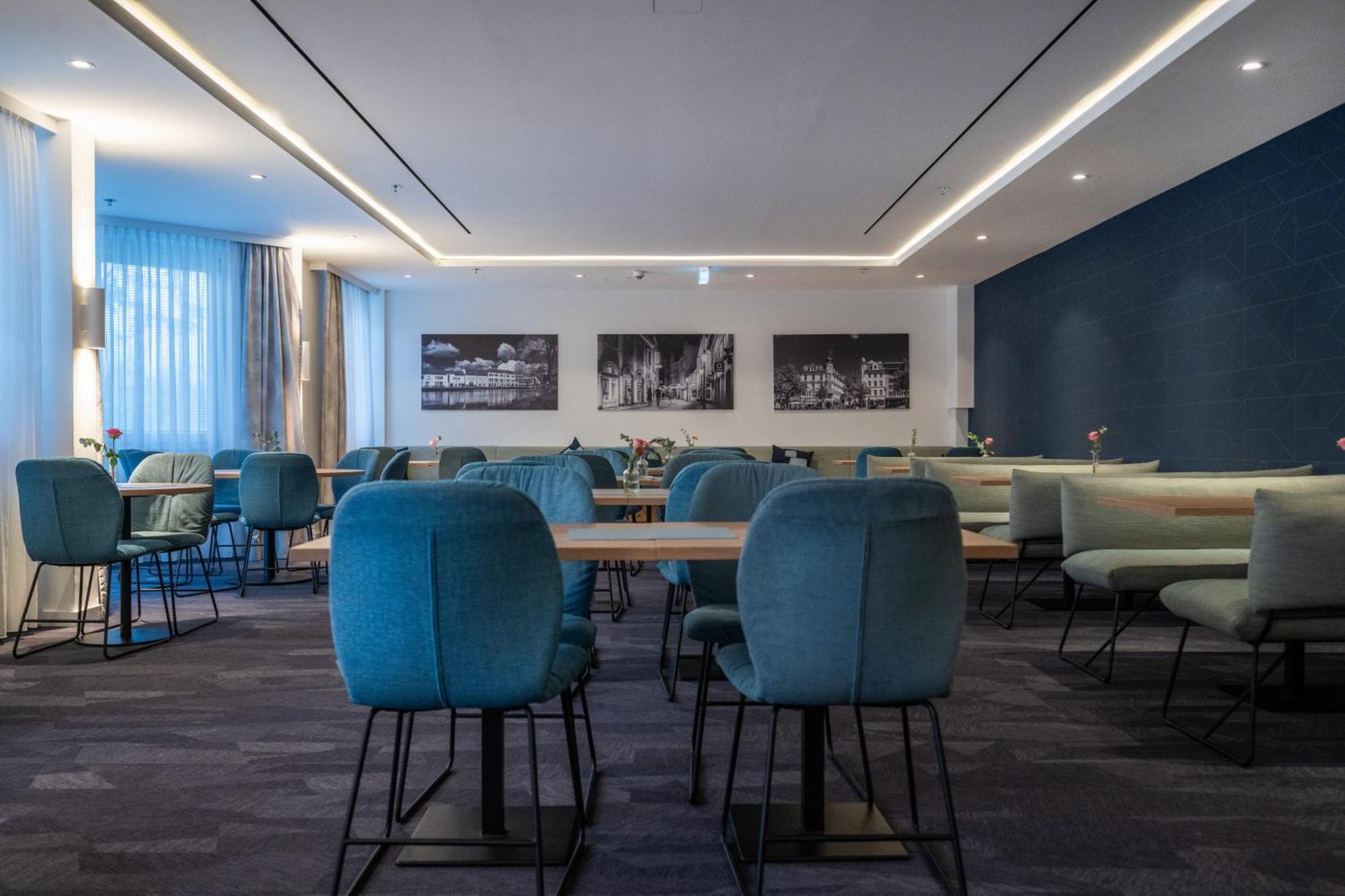 Best Western Hotel Prisma นอยมึนสเตอร์ ภายนอก รูปภาพ